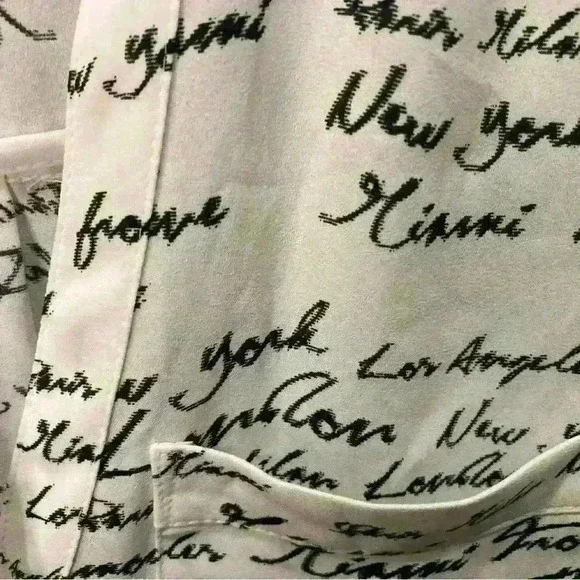 Candie's Black and White Bouse Sz XS - Picture 9 of 11